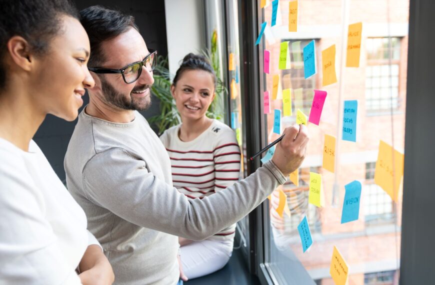 Jak wykorzystać raporty konsumenckie do budowania strategii marketingowej w agencji digitalowej